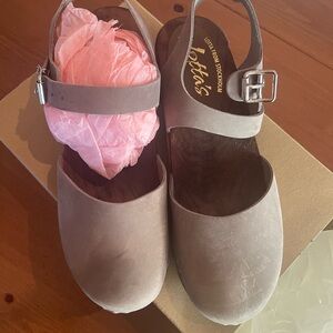 Lotta’s from Sweden size 41 wooden taupe clogs. 1 3/4” heel